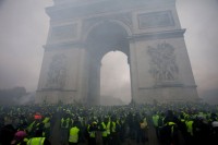 http://xaviacarin.net/files/gimgs/th-40_paris-protestas.jpg